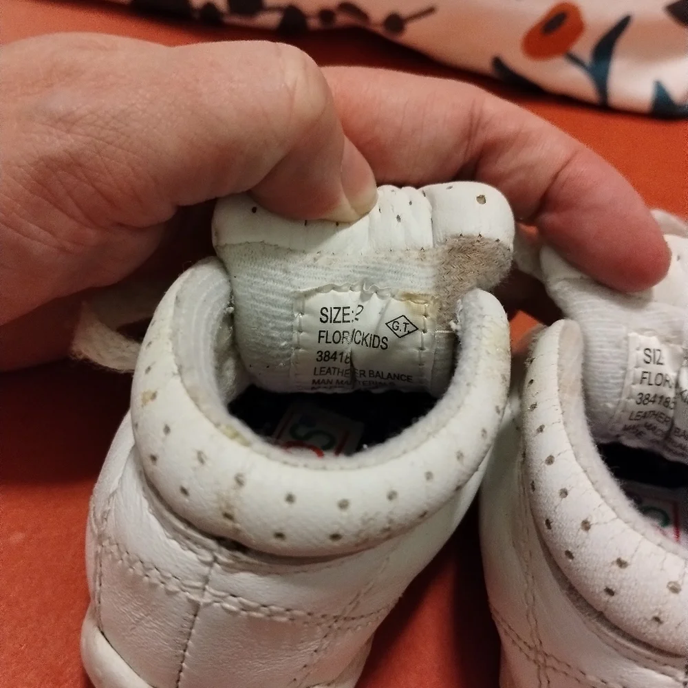 Vintage McKids baby white tennis‎ shoes